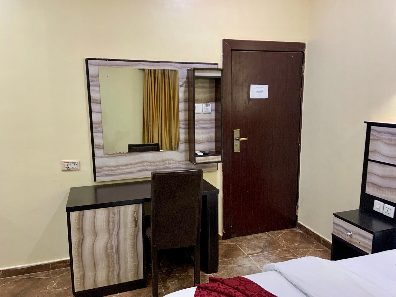 Executive Suite Image 1