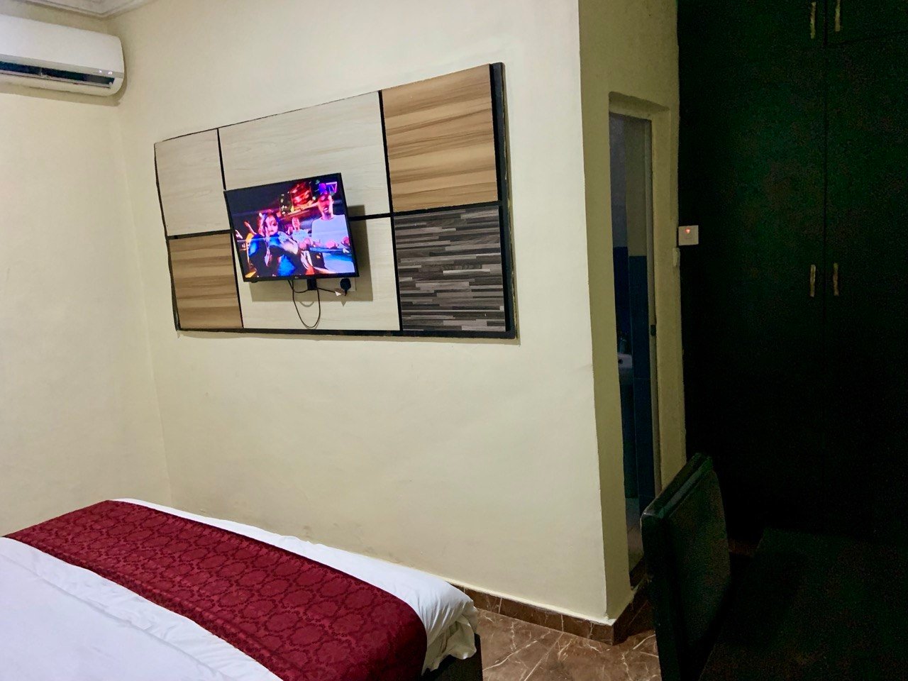 Standard Room Image 1